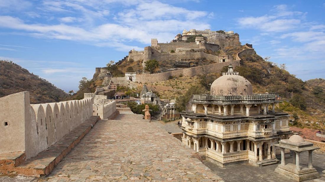 Day 2 Private Transfer From Udaipur To Jodhpur With Ranakpur & Kumbhalgarh Fort  